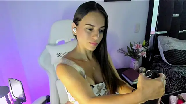 Sara lopez 28 online show from March 21, 11:04 am