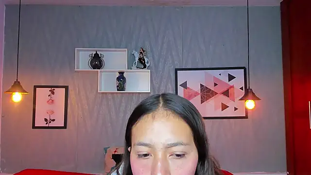 Snapshot of Valeria_roussi chatting on January 18, 1:29 pm Valeria roussi online show from January 18, 1:29 pm