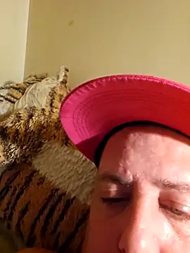 HeteroHotGuy1 online show from October 21, 9:26 pm