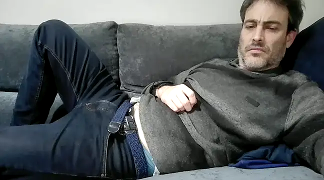 basquehotboy online show from December 17, 10:43 pm