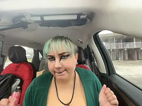 Snapshot of xburykaialivex chatting on January 13, 5:51 pm xburykaialivex online show from January 13, 5:51 pm