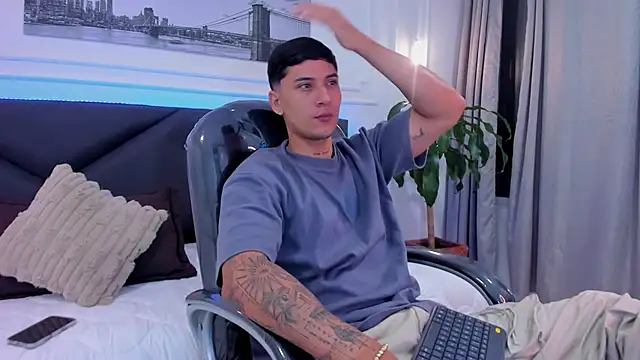 Damian23   online show from December 19, 10:44 am