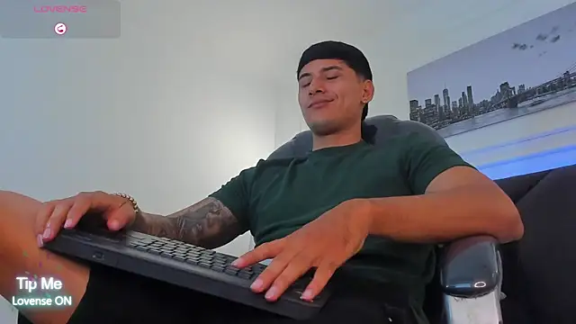 Damian23   online show from February 12, 1:28 pm