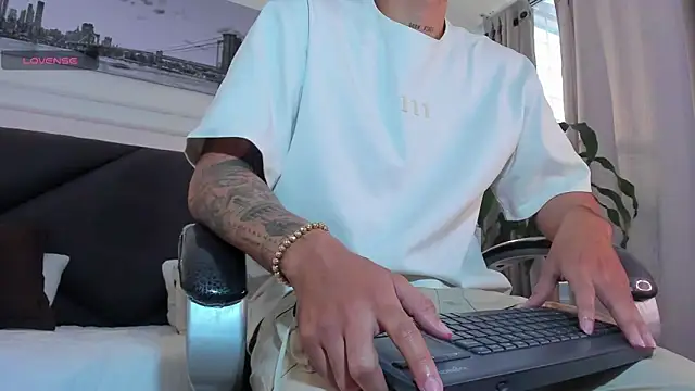 Damian23   online show from April 14, 12:44 pm