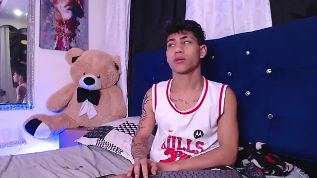 Sexys Boys Hot1 online show from October 21, 1:50 am