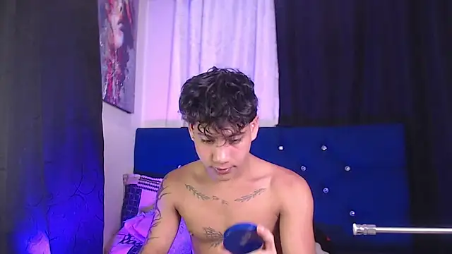 Sexys Boys Hot1 online show from February 11, 1:32 am