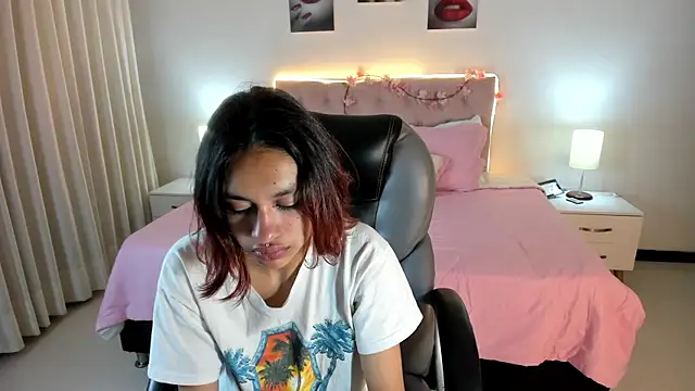 Kat cute  online show from September 24, 1:53 am