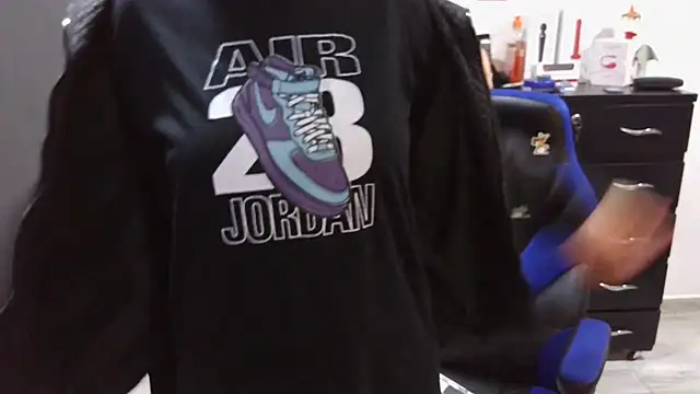 thomascooper7 online show from January 31, 6:46 am