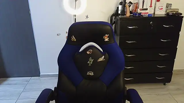 thomascooper7 online show from February 6, 11:58 pm