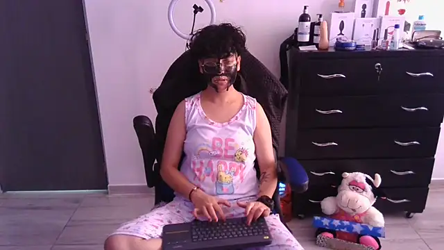 thomascooper7 online show from March 19, 4:55 pm