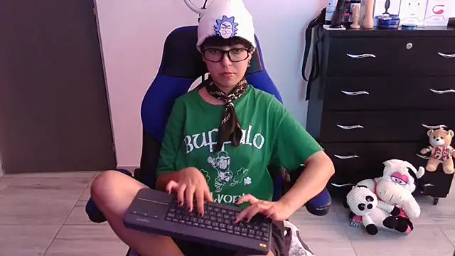 thomascooper7 online show from January 8, 6:54 pm