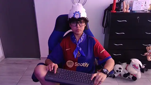 thomascooper7 online show from March 14, 8:47 pm