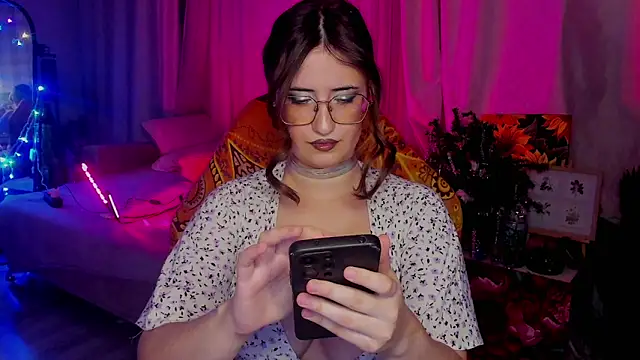 annallurings online show from January 8, 12:46 am