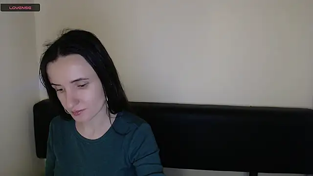 Snapshot of LaimaV_ chatting on December 8, 5:33 pm LaimaV online show from December 8, 5:33 pm