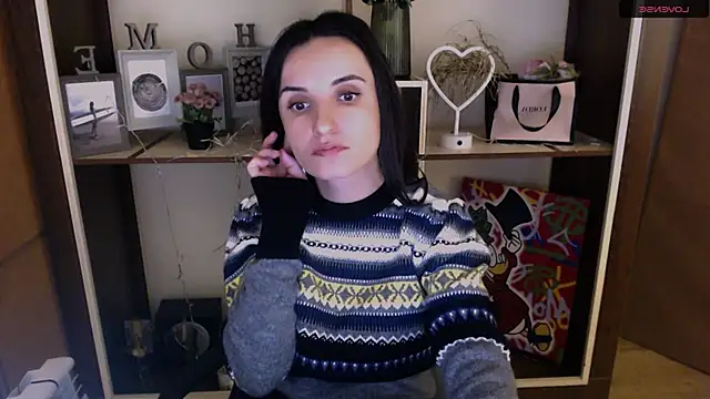 Snapshot of LaimaV_ chatting on December 15, 4:15 pm LaimaV online show from December 15, 4:15 pm