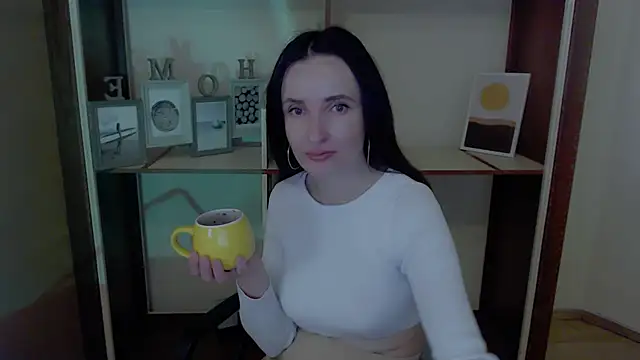 Snapshot of LaimaV_ chatting on September 28, 8:31 am LaimaV online show from September 28, 8:31 am