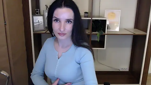 Snapshot of LaimaV_ chatting on April 20, 5:37 pm LaimaV online show from April 20, 5:37 pm