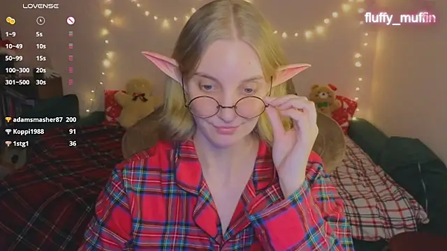 Snapshot of Fluffy_muffin_ chatting on December 29, 1:13 am Fluffy muffin online show from December 29, 1:13 am