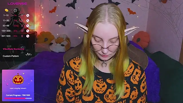 Snapshot of Fluffy_muffin_ chatting on October 26, 3:07 pm Fluffy muffin online show from October 26, 3:07 pm