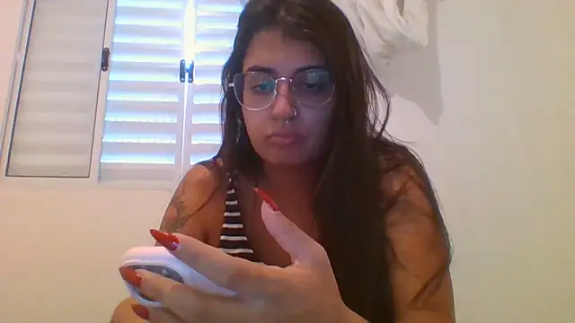 Snapshot of isa_ofc2024 chatting on April 7, 7:14 pm isa ofc2024 online show from April 7, 7:14 pm