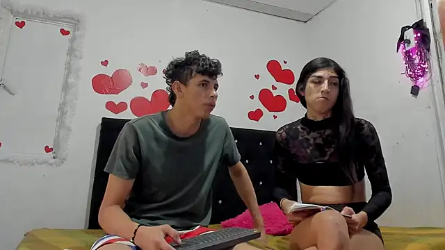 Snapshot of chloe_evanx_ chatting on March 10, 2:37 pm chloe evanx online show from March 10, 2:37 pm