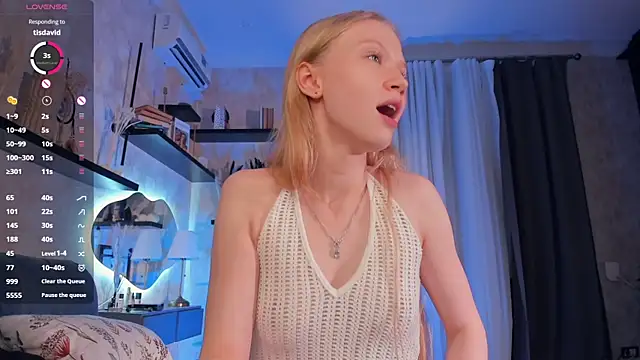 AnitaaClark online show from October 29, 10:11 pm