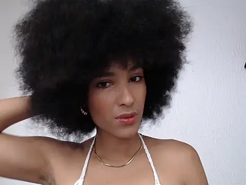 violettamartins online show from April 17, 9:07 pm