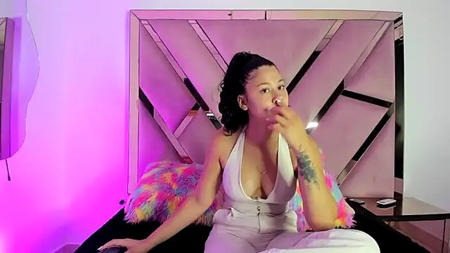 Sofia-candyht online show from February 18, 9:09 pm