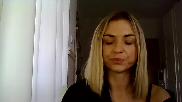 Snapshot of ashley_xlove chatting on December 5, 10:55 am ashley xlove online show from December 5, 10:55 am