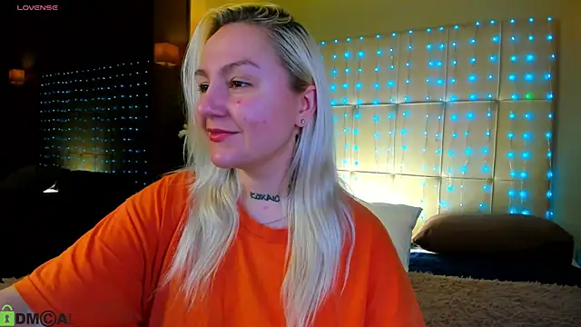 Debbie Taylor online show from April 15, 5:31 pm