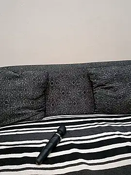 Snapshot of juicygoddess2 chatting on November 6, 9:21 am juicygoddess2 online show from November 6, 9:21 am