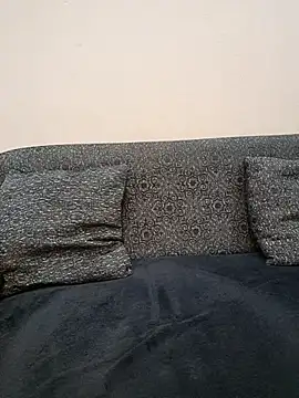 Snapshot of juicygoddess2 chatting on December 15, 11:14 am juicygoddess2 online show from December 15, 11:14 am