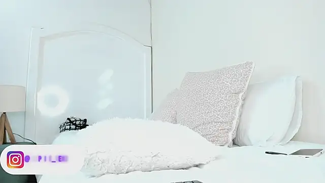 Sapphire Venuss online show from January 11, 12:33 am