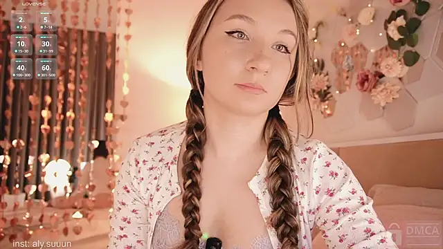 alysuuun online show from February 20, 7:14 pm