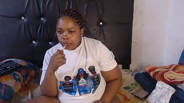 BigbootyNickyx online show from March 14, 9:42 pm