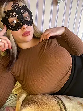 69Laura696 online show from February 12, 1:06 pm