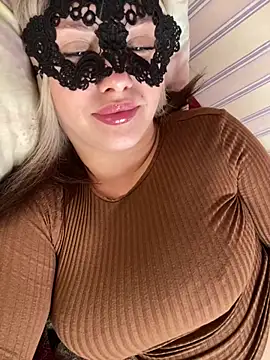 69Laura696 online show from March 6, 9:25 am