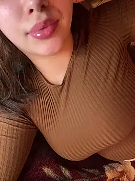 69Laura696 online show from March 6, 7:21 pm