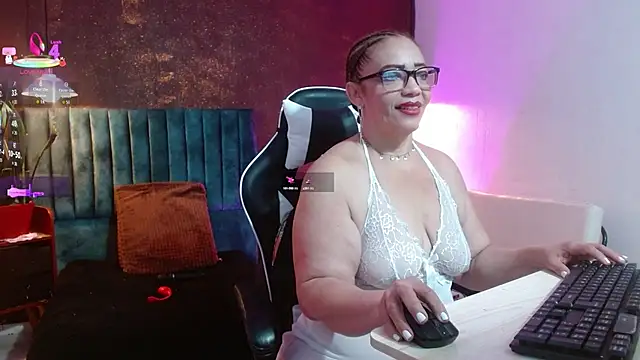 PervertedMature online show from September 20, 12:28 pm