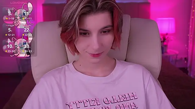 HaylaAmber online show from February 18, 7:10 am