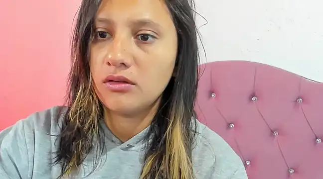 Snapshot of Mila_nixon02 chatting on December 23, 4:50 pm Mila nixon02 online show from December 23, 4:50 pm