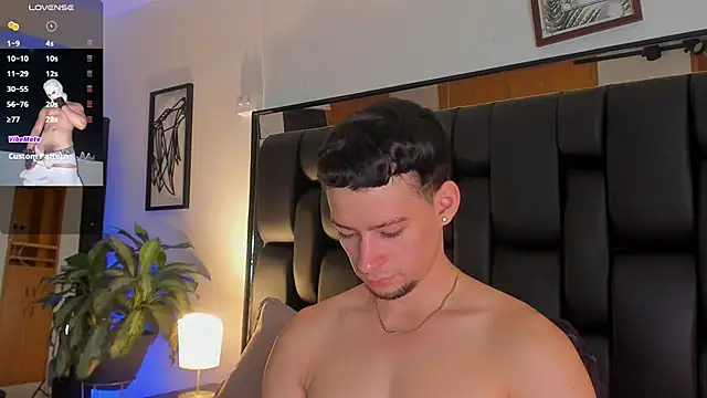 JadeSmiith  online show from September 22, 10:23 pm