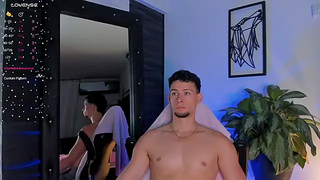 JadeSmiith  online show from November 5, 10:54 pm