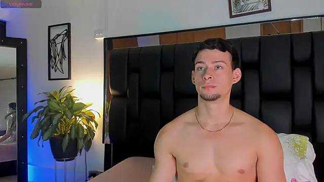 JadeSmiith  online show from November 24, 10:42 pm