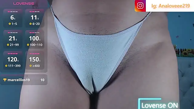 Snapshot of ana_studio chatting on June 15, 3:09 am ana studio online show from June 15, 3:09 am