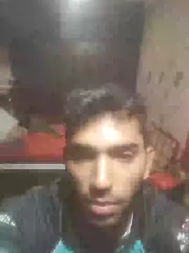 Snapshot of loganwollf chatting on January 16, 2:19 am loganwollf online show from January 16, 2:19 am