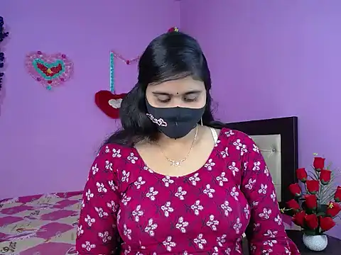 Hot Maleka online show from February 19, 4:58 pm