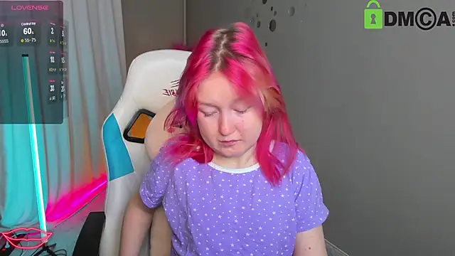 Snapshot of Sara_Robinson chatting on January 22, 1:42 pm Sara Robinson online show from January 22, 1:42 pm