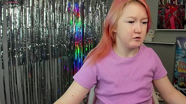 Snapshot of Sara_Robinson chatting on February 11, 10:04 am Sara Robinson online show from February 11, 10:04 am