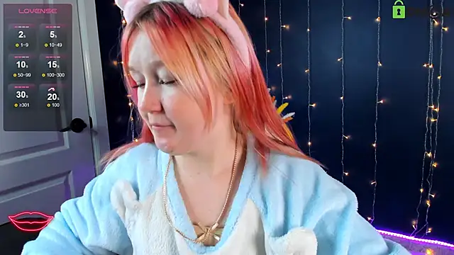 Snapshot of Sara_Robinson chatting on February 13, 12:32 pm Sara Robinson online show from February 13, 12:32 pm